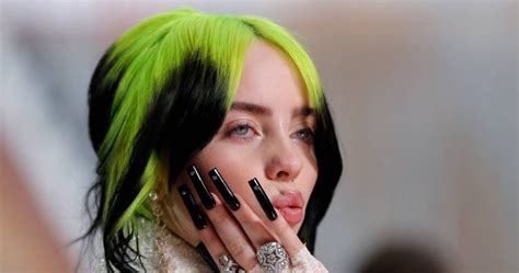 billie eilish tits nude|Billie Eilish undressing in video: Youve never seen my body